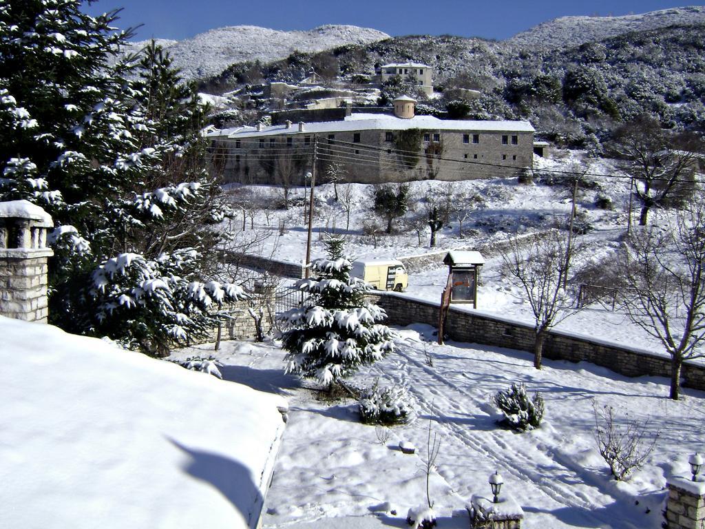 Aloni Guesthouse Ано Педина Екстериор снимка
